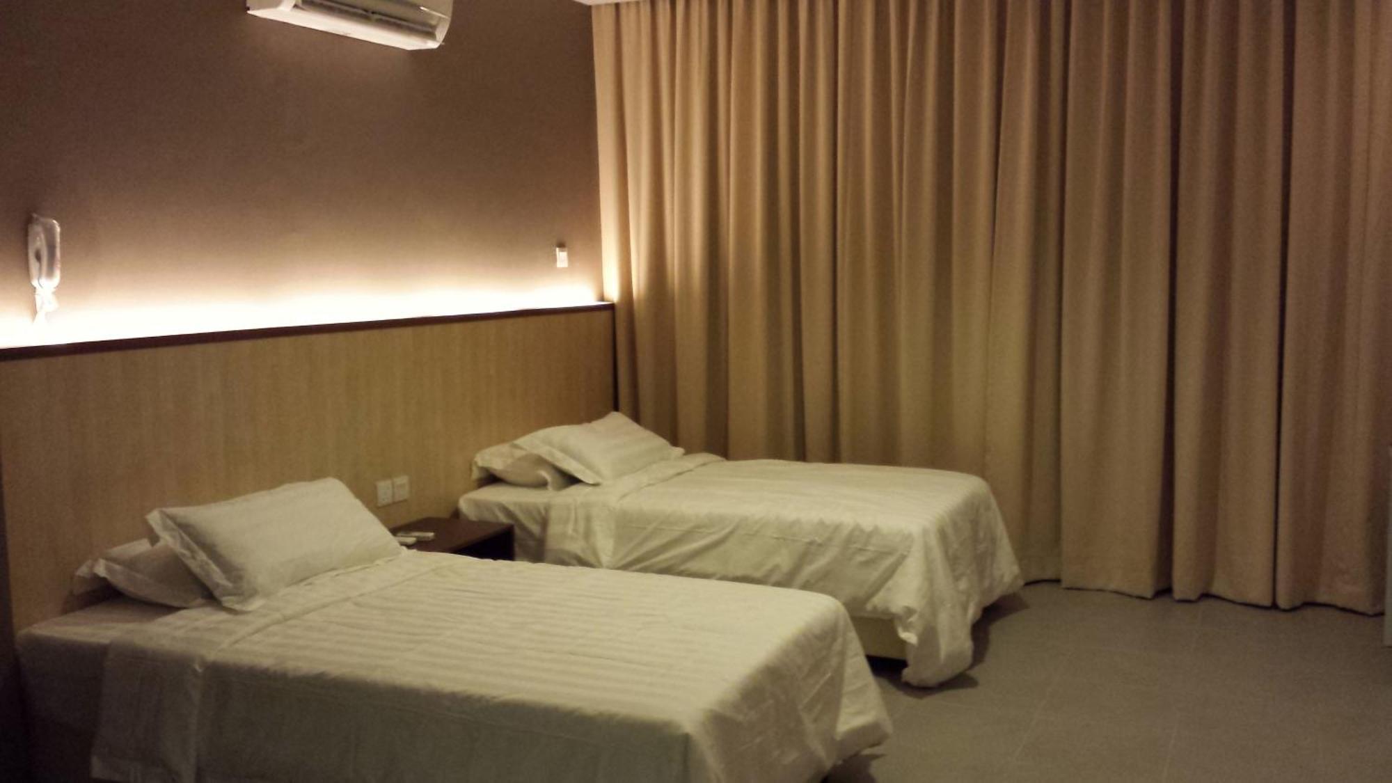 Tribeca Suites Κουτσίνγκ Εξωτερικό φωτογραφία