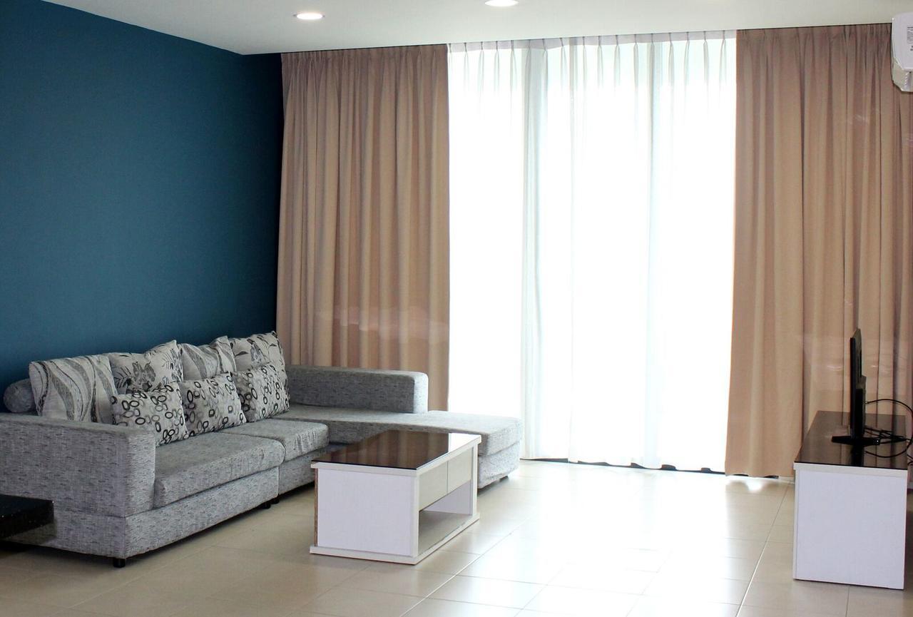Tribeca Suites Κουτσίνγκ Εξωτερικό φωτογραφία